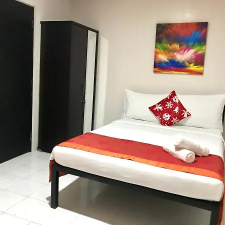 Halfway House Hostel Mactan Cebu Airport Lapu-Lapu City Exterior photo