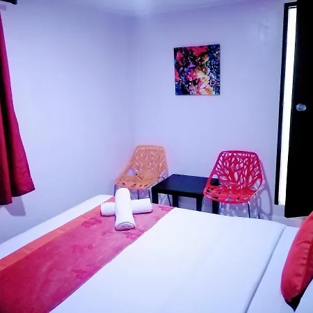 Halfway House Hostel Mactan Cebu Airport Lapu-Lapu City Exterior photo