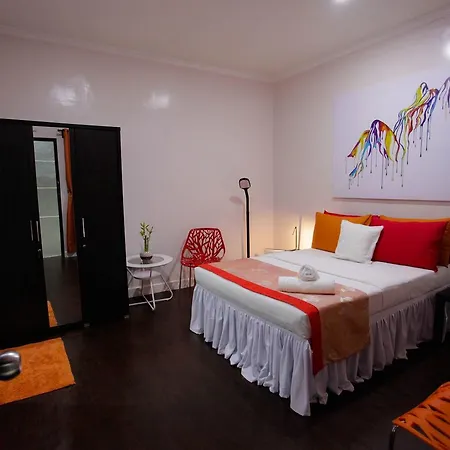 Halfway House Hostel Mactan Cebu Airport Lapu-Lapu City Exterior photo