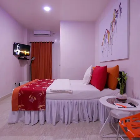 Halfway House Hostel Mactan Cebu Airport Lapu-Lapu City Exterior photo