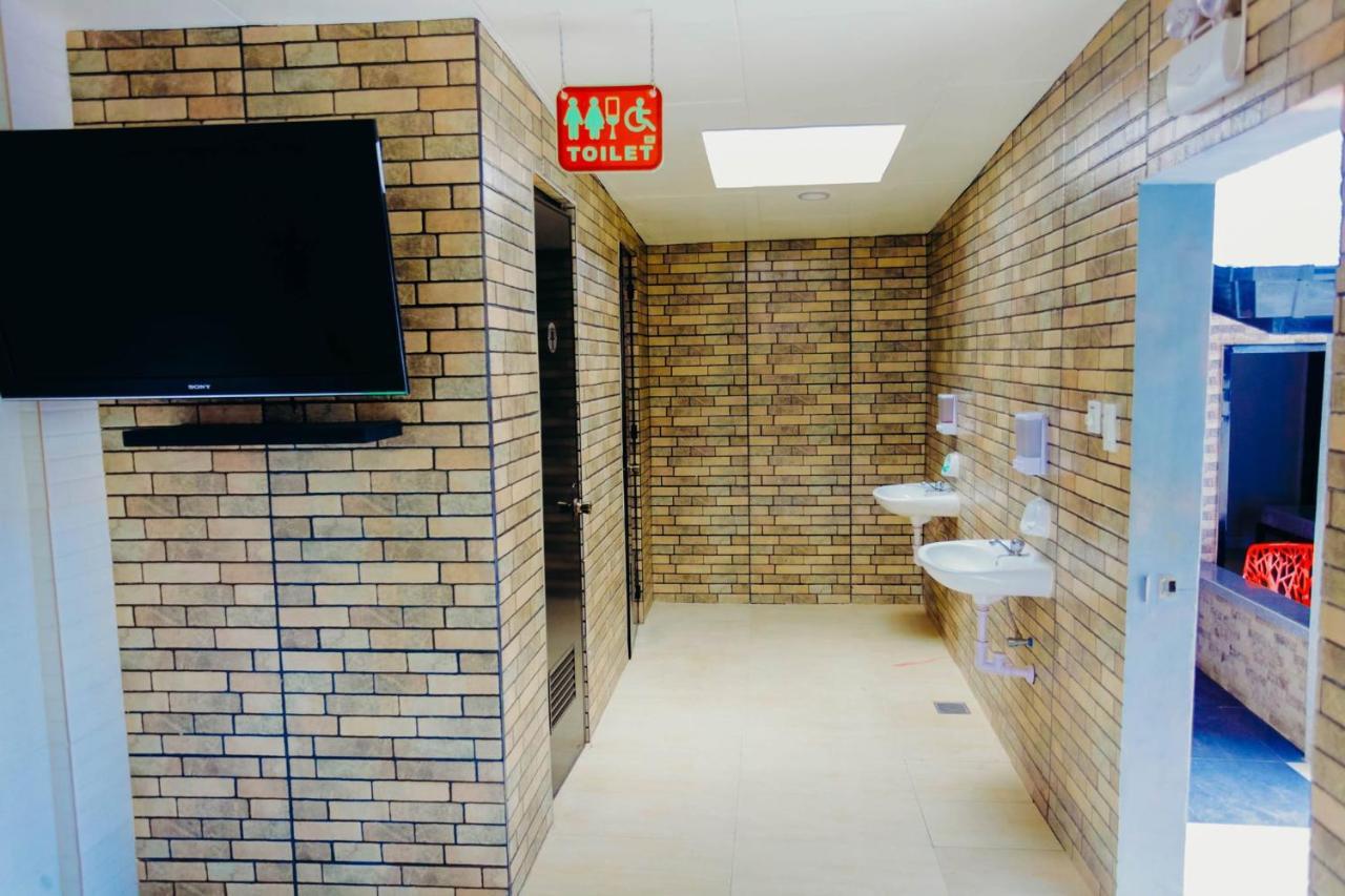 Hostel Halfway House Mactan Cebu Airport