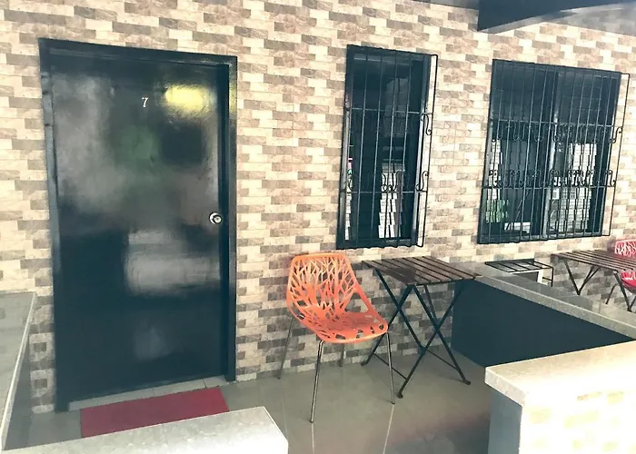 Halfway House Hostel Mactan Cebu Airport